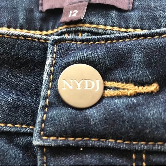 NYDJ Marilyn Straight Crops - Picture 6 of 10